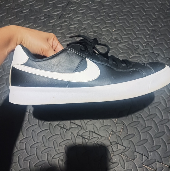 Nike Court Royale AC Black & White Men Sneakers - Picture 6 of 12